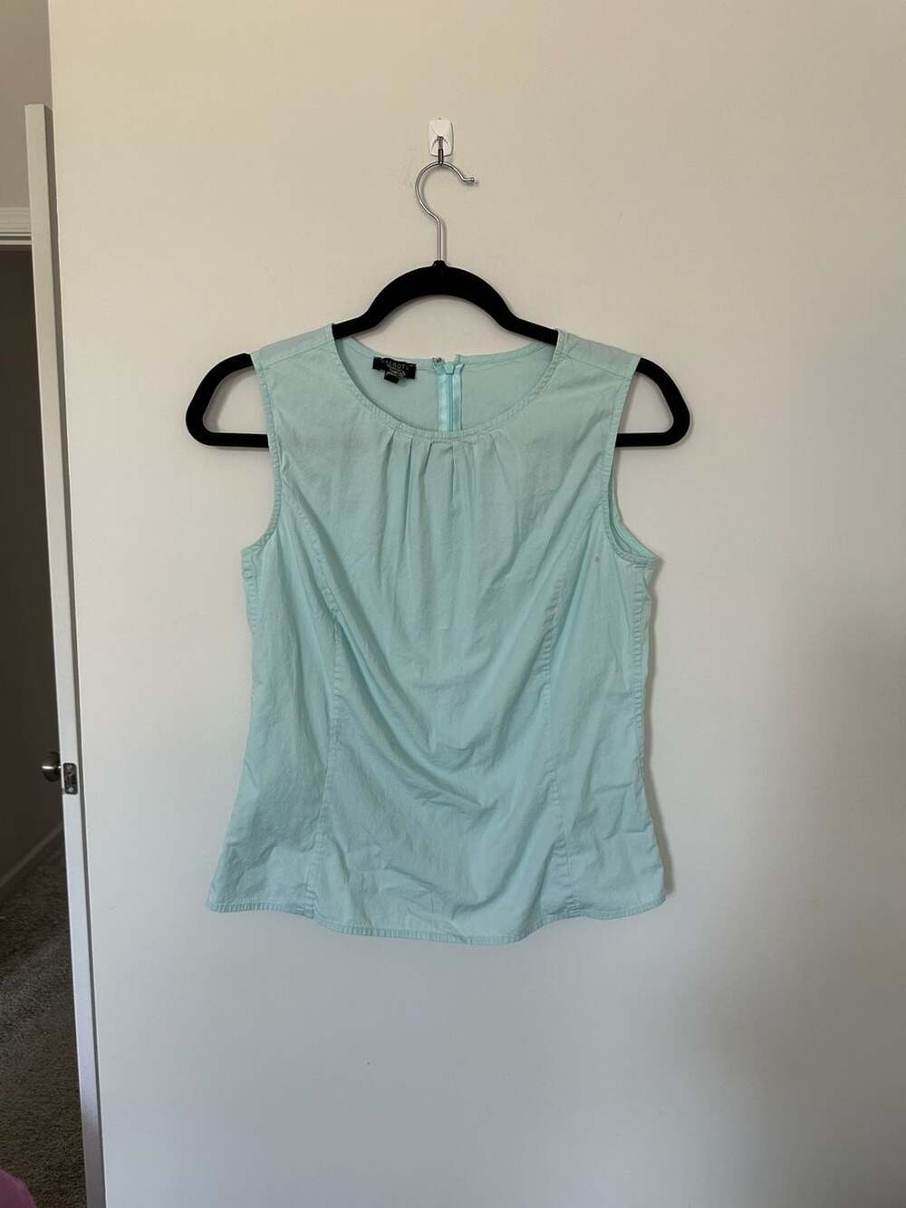 98% Cotton Talbots Mint Green Sleeveless Gathered Neck Tank Top Size 8P - Picture 5 of 5
